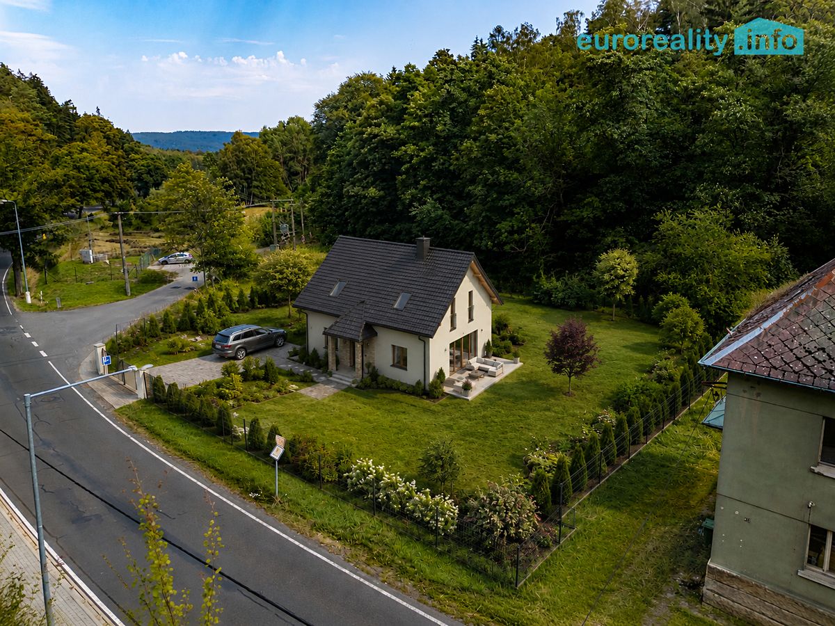 Prodej stavebního pozemku 1450 m² – fotografie 3