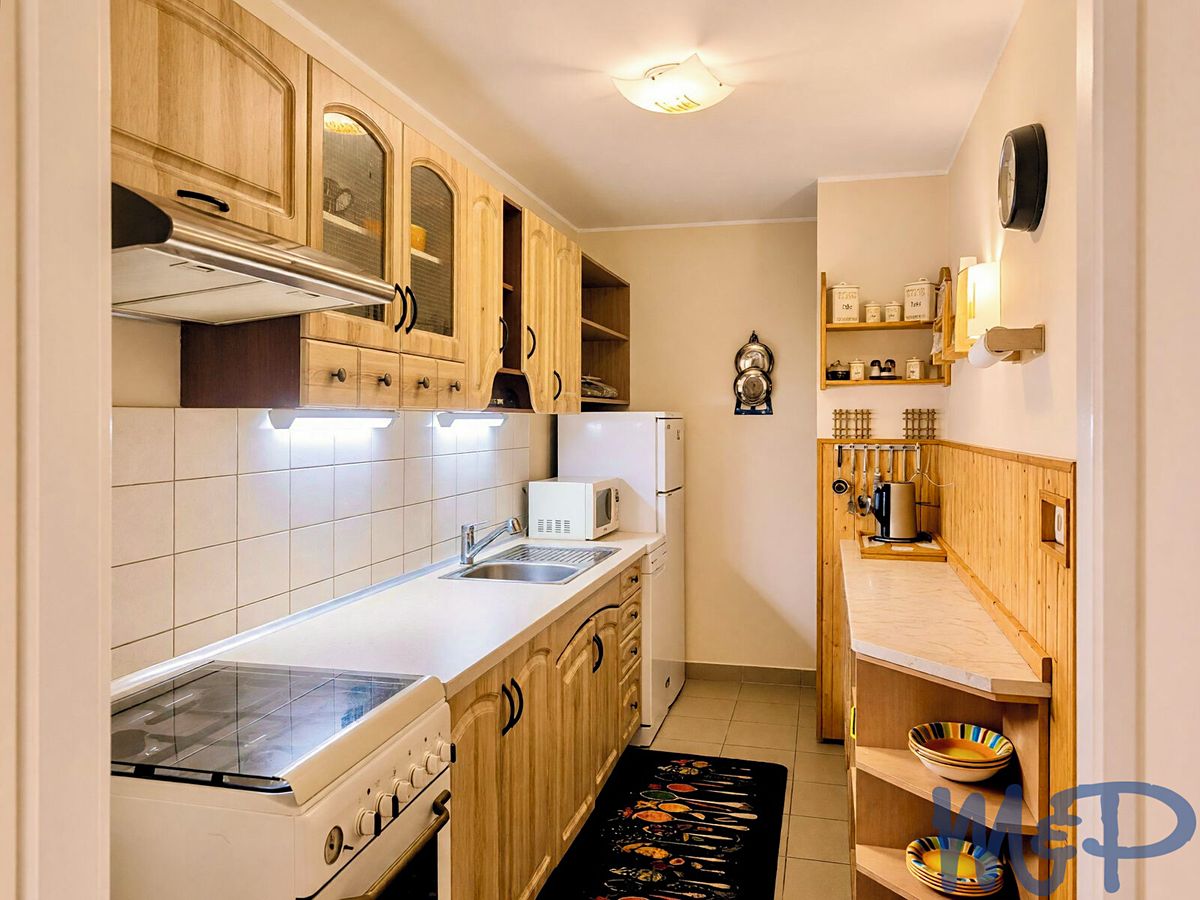 Prodej rodinného domu 165 m², pozemek 443 m² – fotografie 3