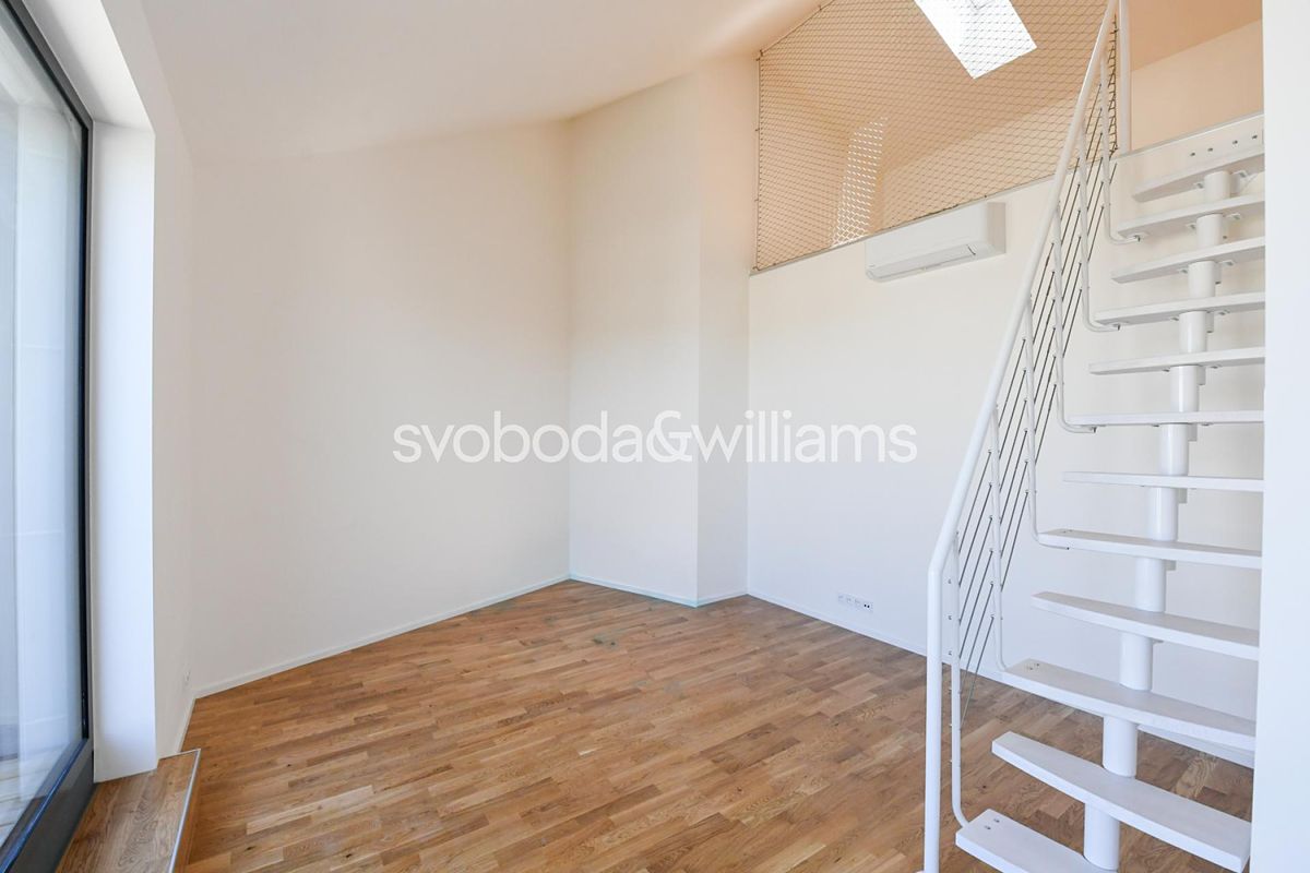 Prodej bytu 1+kk 64 m² – fotografie 3