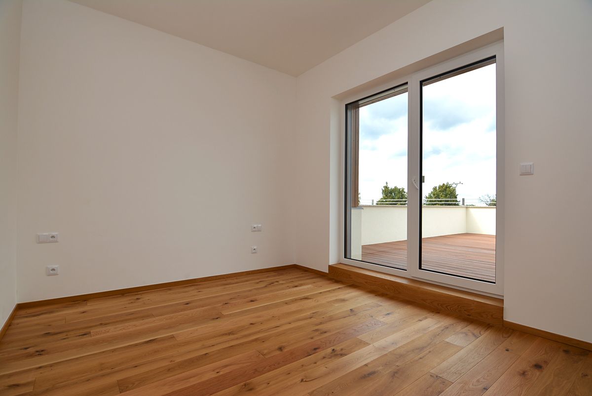 Pronájem rodinného domu 186 m², pozemek 402 m² – fotografie 3