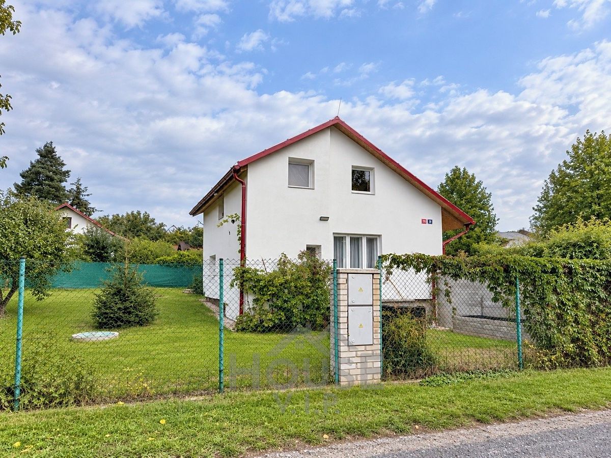 Prodej rodinného domu 95 m², pozemek 421 m² – fotografie 3