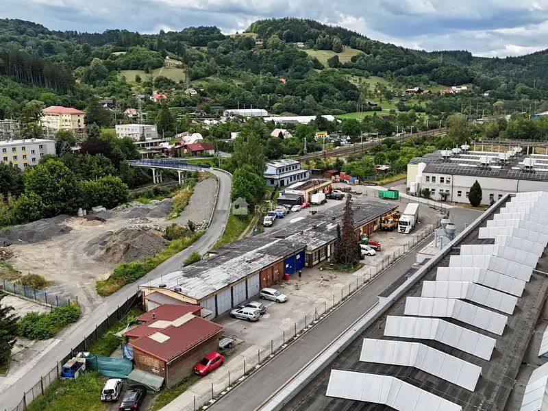 Prodej výrobní haly, prostoru 580 m², Vsetín – náhled fotky 3