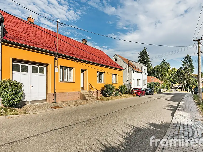Prodej rodinného domu 133 m², pozemek 926 m², Olšany – náhled fotky 1