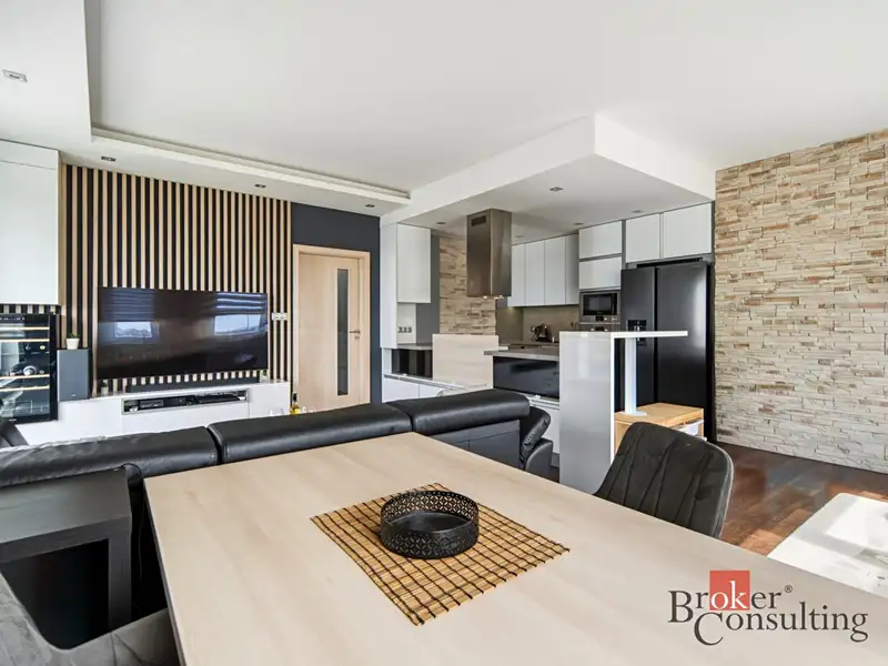 Pronájem bytu 3+kk 79 m², Praha – náhled fotky 2