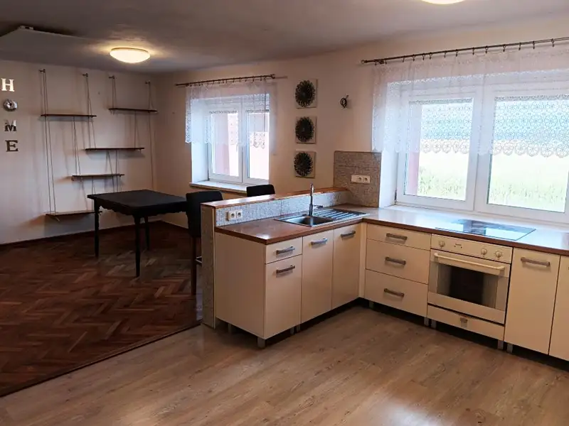 Pronájem bytu 3+kk 140 m², Drahanovice – náhled fotky 1