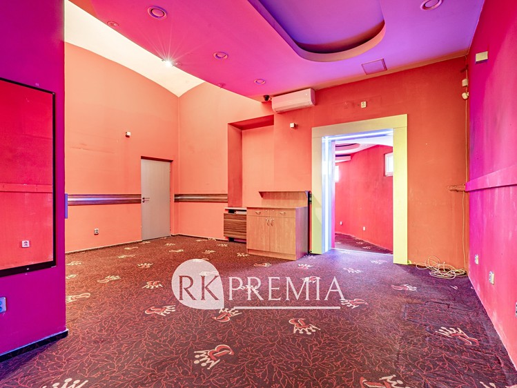 Комерційне приміщення в оренду, 130 м² (4 з 14)