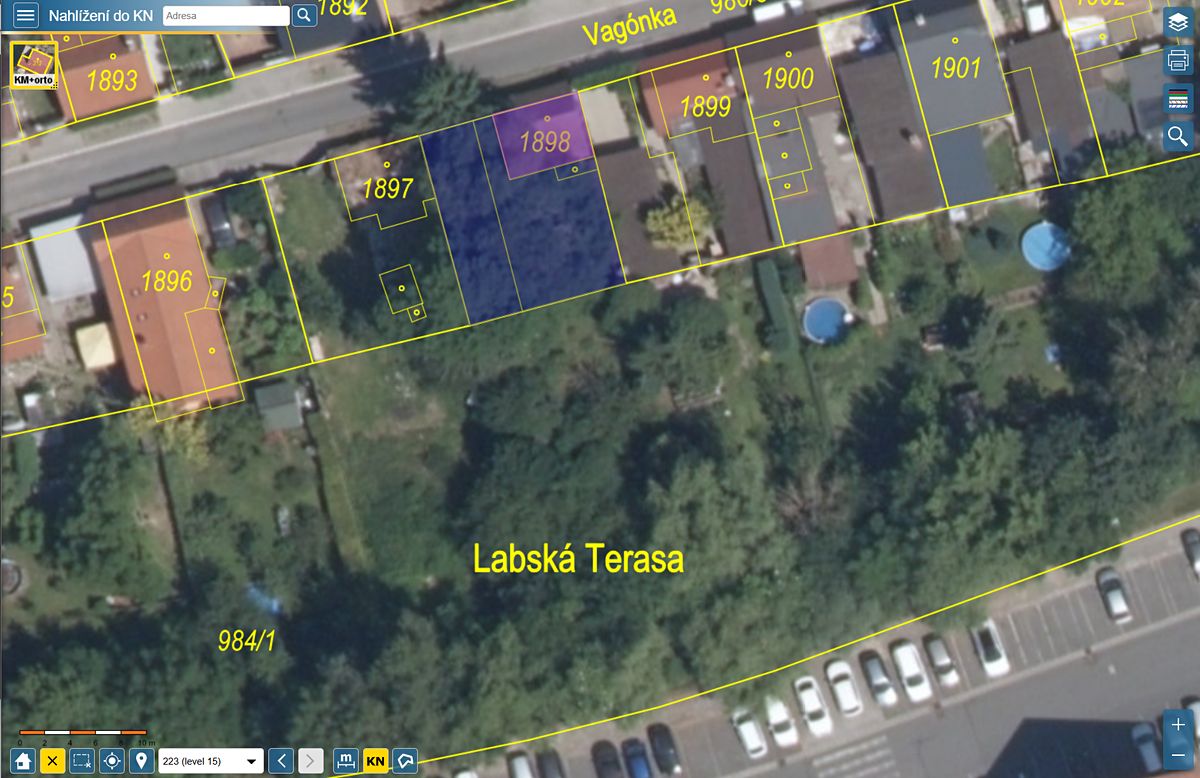 Prodej stavebního pozemku 200 m² – fotografie 3