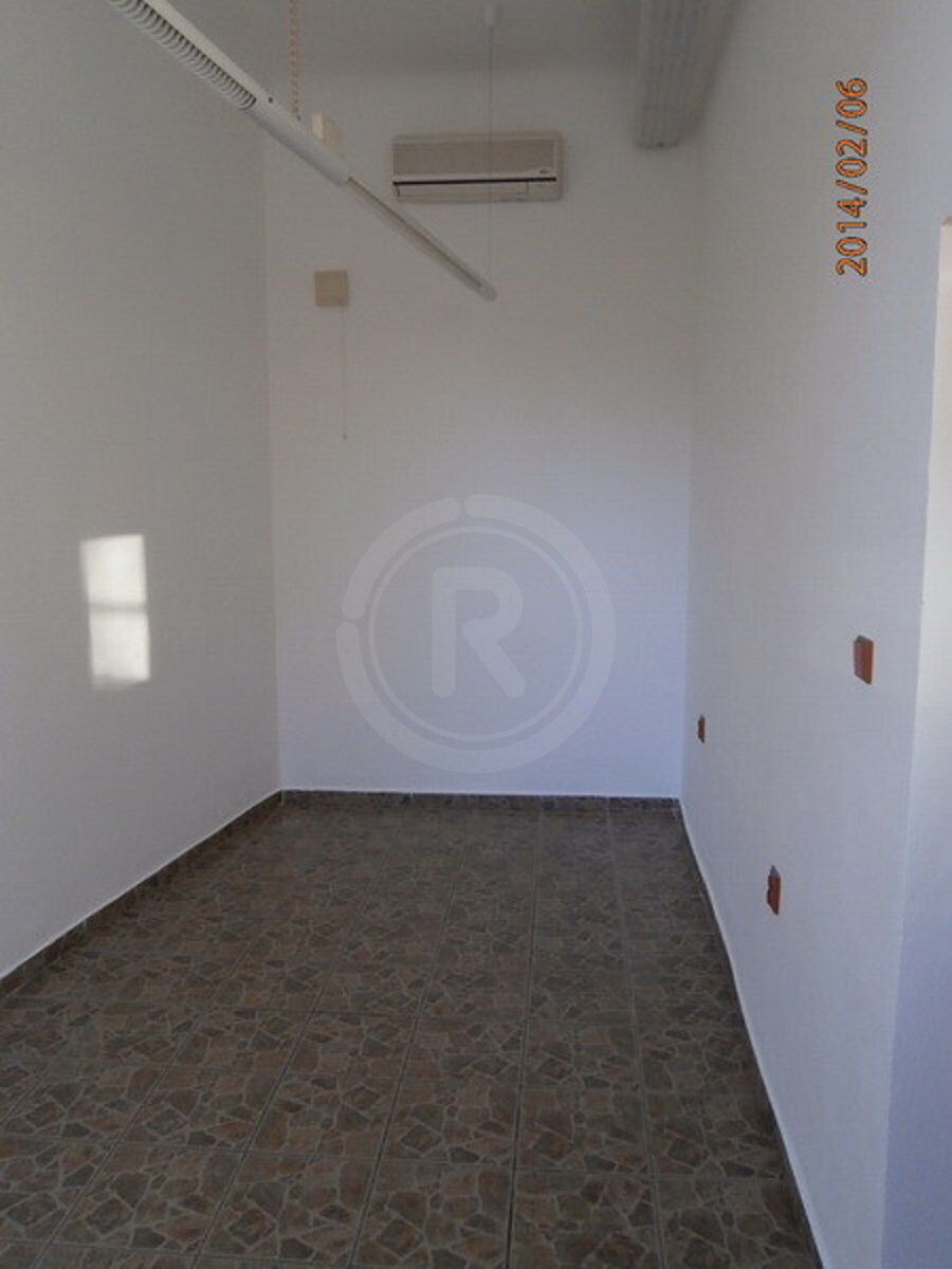 Pronájem obchodního prostoru 15 m² – fotografie 4