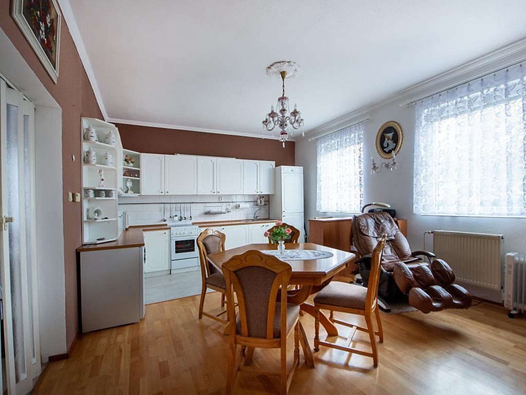 Prodej rodinného domu 160 m², pozemek 2886 m² – fotografie 4
