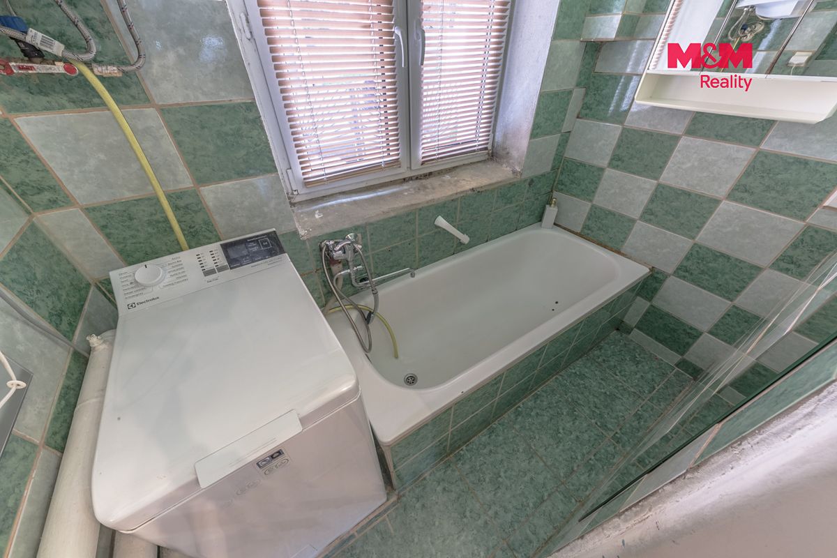 Prodej rodinného domu 102 m², pozemek 448 m² – fotografie 4
