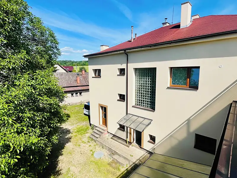 Prodej rodinného domu 382 m², pozemek 1909 m², Sobotka – náhled fotky 2