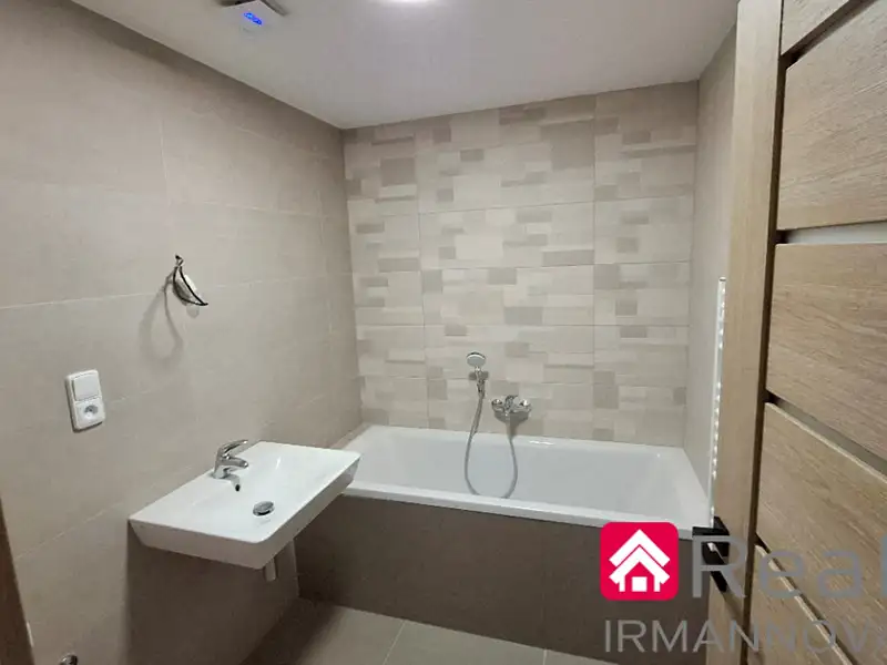 Prodej bytu 2+kk 66 m², Pohořelice – náhled fotky 3