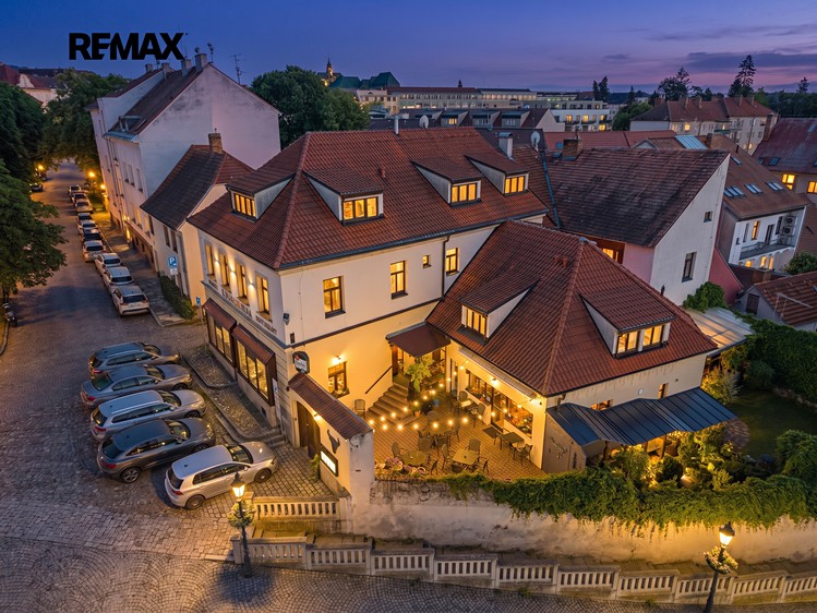 Gewerbefläche zum Kauf, 370 m² (1 von 34)