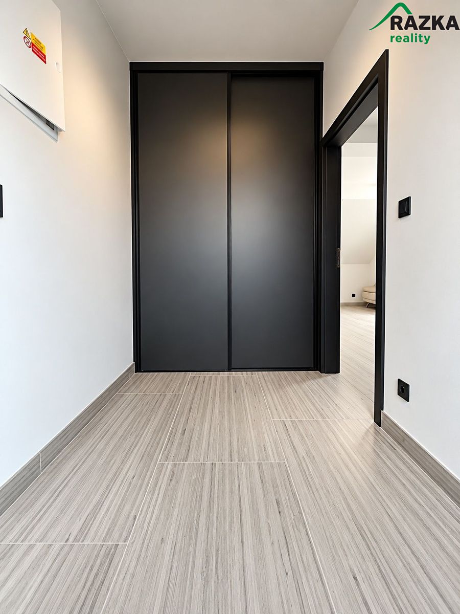 Pronájem bytu 2+kk 50 m² – fotografie 5