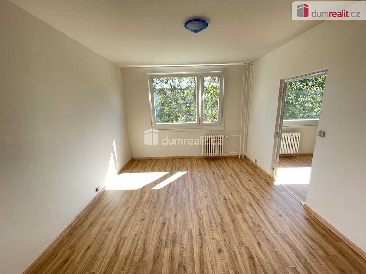 Pronájem bytu 2+kk 36 m² – fotografie 4