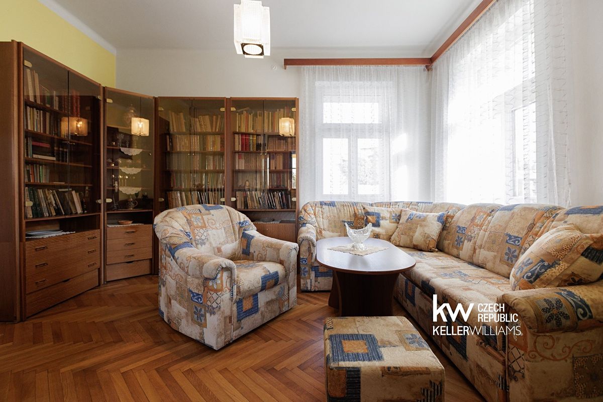 Prodej vily 194 m², pozemek 855 m² – fotografie 5