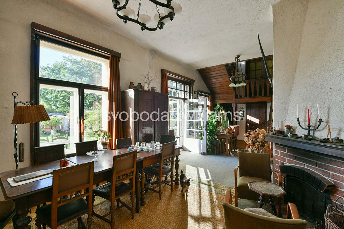 Prodej rodinného domu 341 m², pozemek 2310 m² – fotografie 4