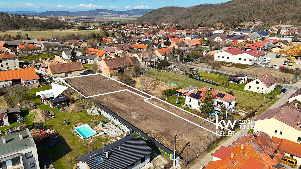 Stavební pozemek 1071 m² · Libomyšl – fotografie 4