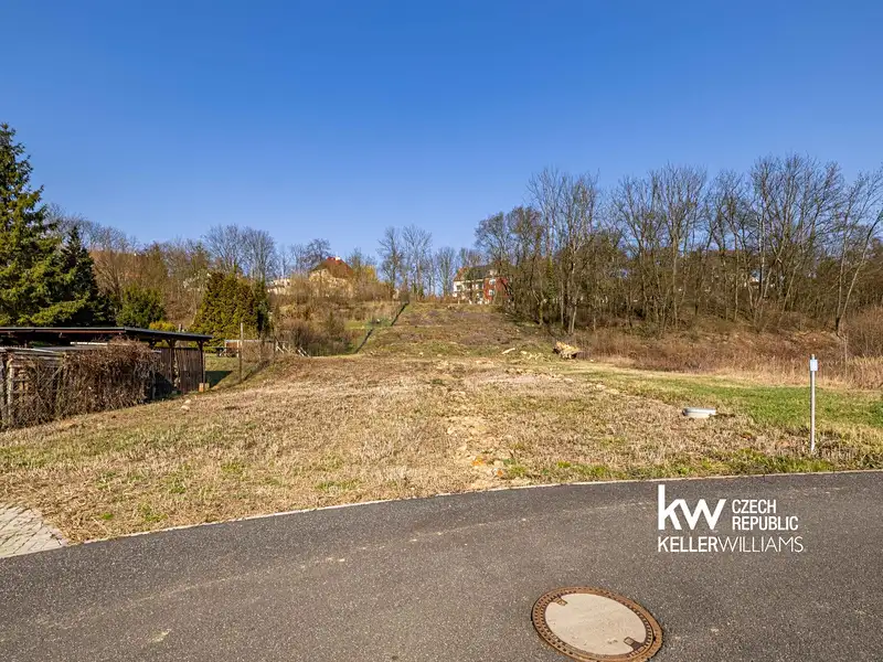 Prodej stavebního pozemku 1095 m², Teplice – náhled fotky 3
