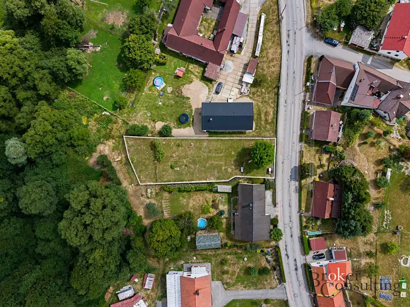 Prodej stavebního pozemku 938 m², Nové Hrady – náhled fotky 2