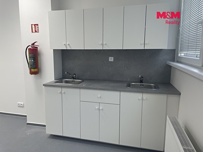 Комерційне приміщення в оренду, 47 м² (3 з 11)