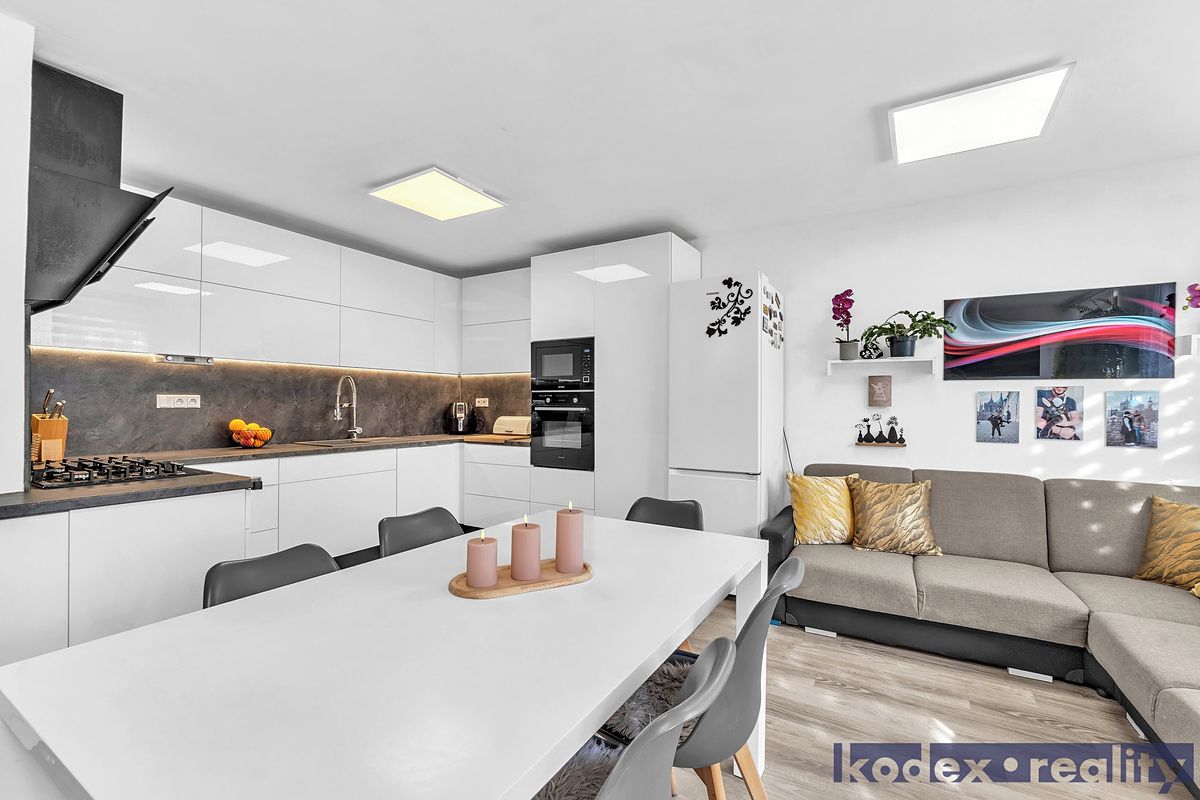 Prodej rodinného domu 81 m², pozemek 404 m² – fotografie 3