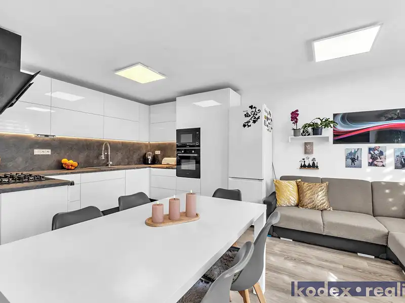Prodej rodinného domu 81 m², pozemek 404 m², Hradec Králové – náhled fotky 3