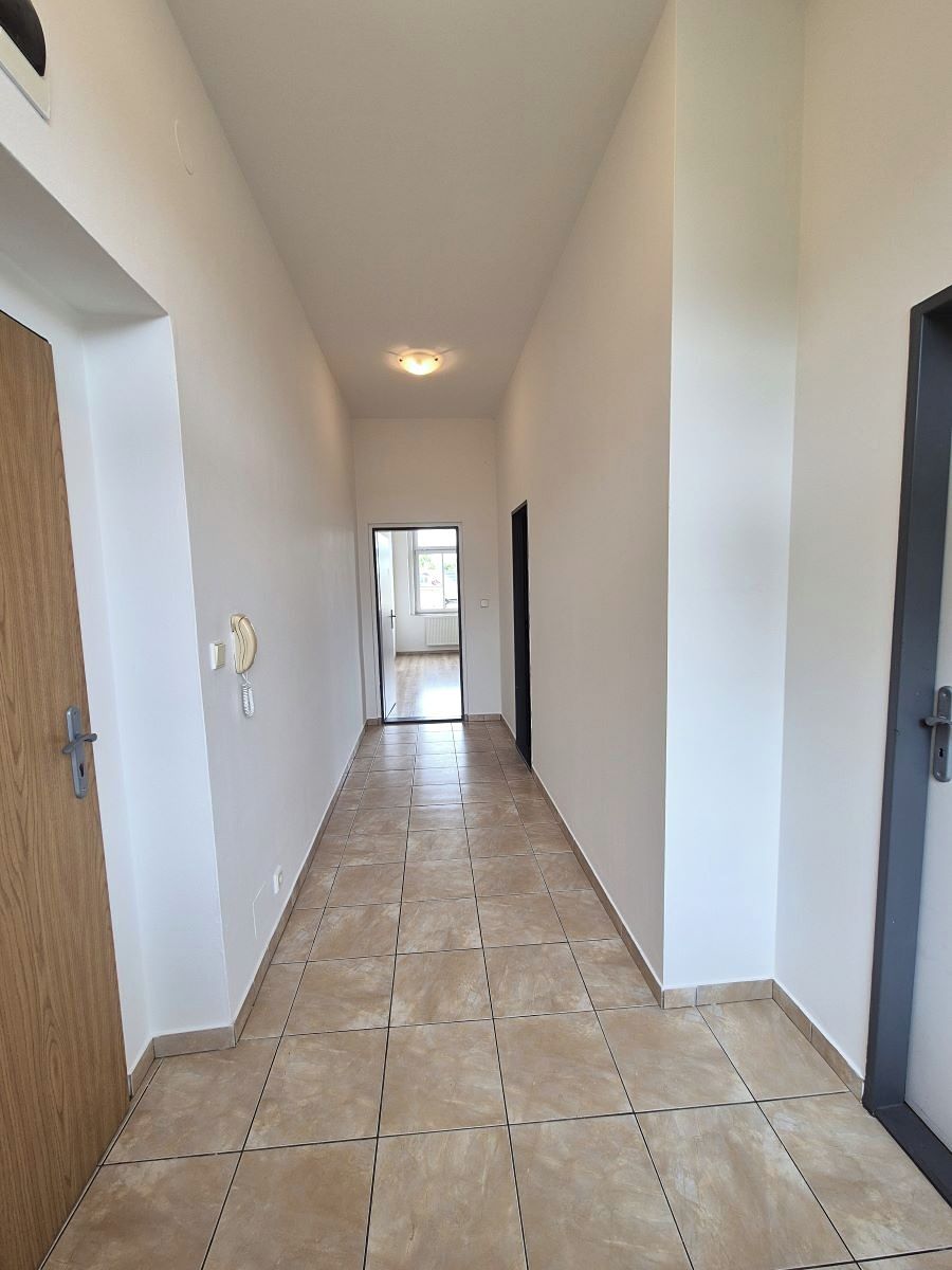 Pronájem bytu 2+kk 50 m² – fotografie 5