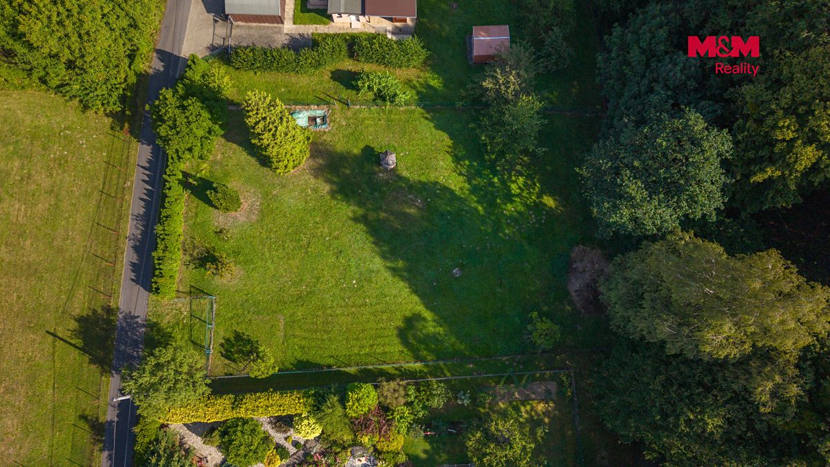 Prodej stavebního pozemku 1175 m² – fotografie 2