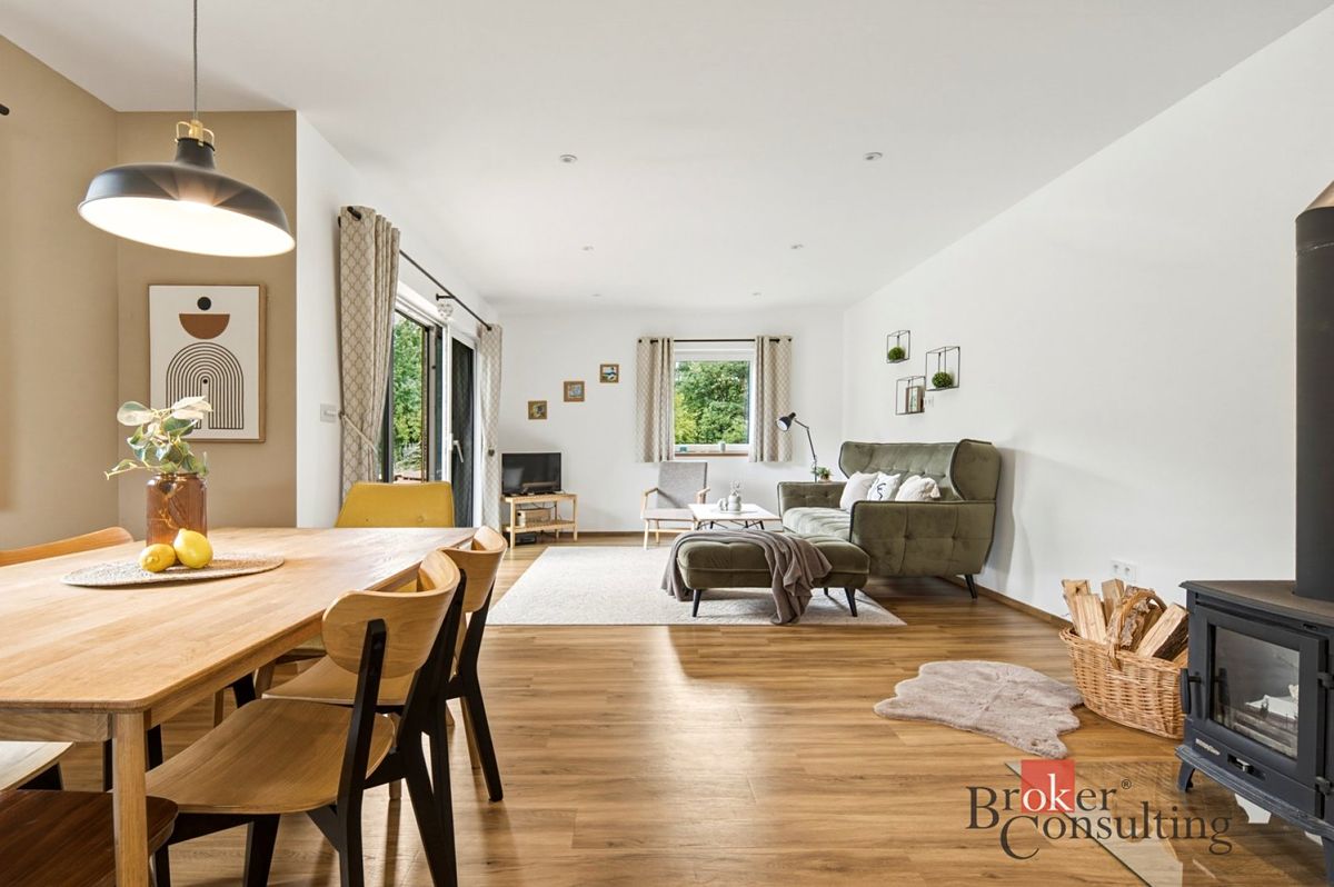 Prodej rodinného domu 194 m², pozemek 866 m²