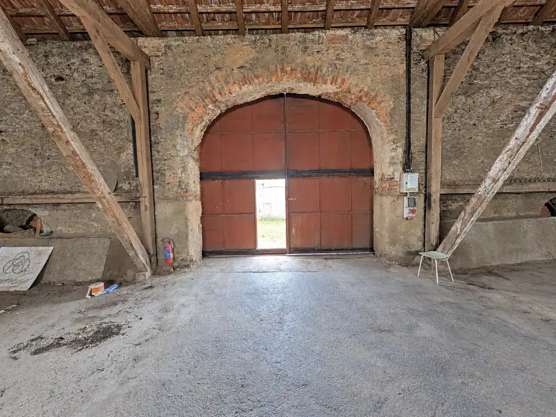 Pronájem skladového prostoru 400 m², Jesenice – náhled fotky 3
