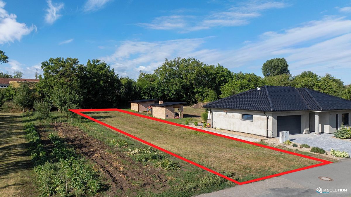 Prodej stavebního pozemku 627 m² – fotografie 3