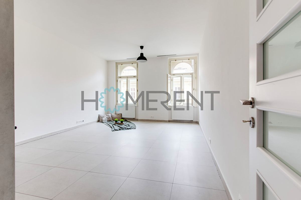 Pronájem bytu 2+kk 44 m² – fotografie 4