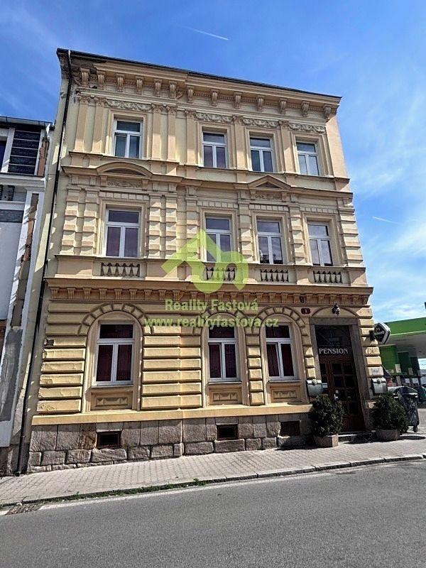 Prodej rodinného domu 776 m², pozemek 192 m²