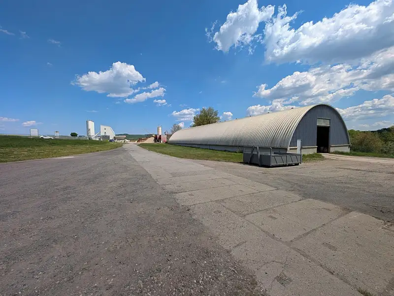 Prodej výrobní haly, prostoru 60000 m², Podbořany – náhled fotky 3