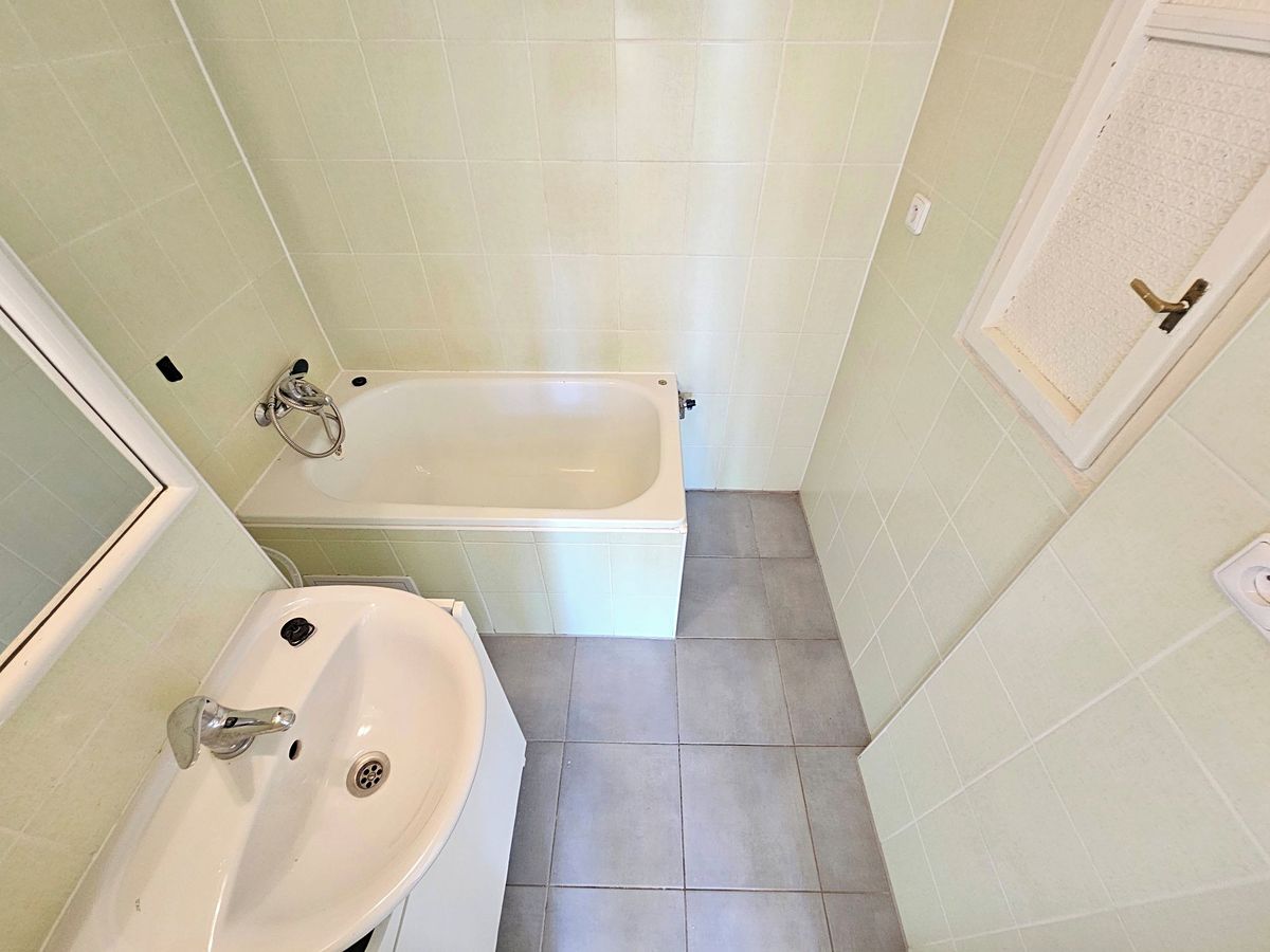 Pronájem bytu 2+kk 40 m² – fotografie 5