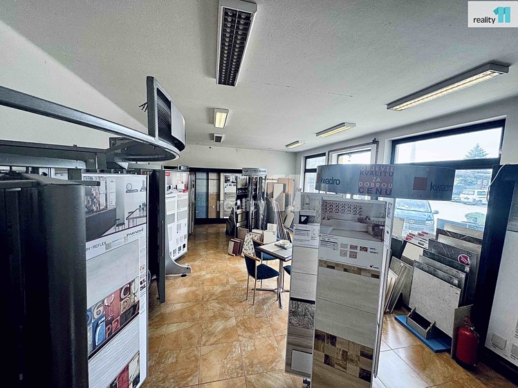 Комерційне приміщення на продаж, 168 м² (4 з 21)
