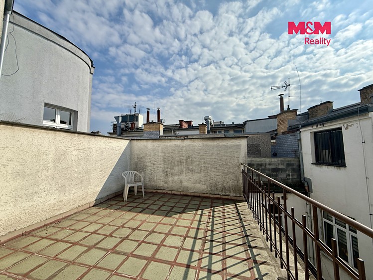Комерційне приміщення в оренду, 275 м² (8 з 11)