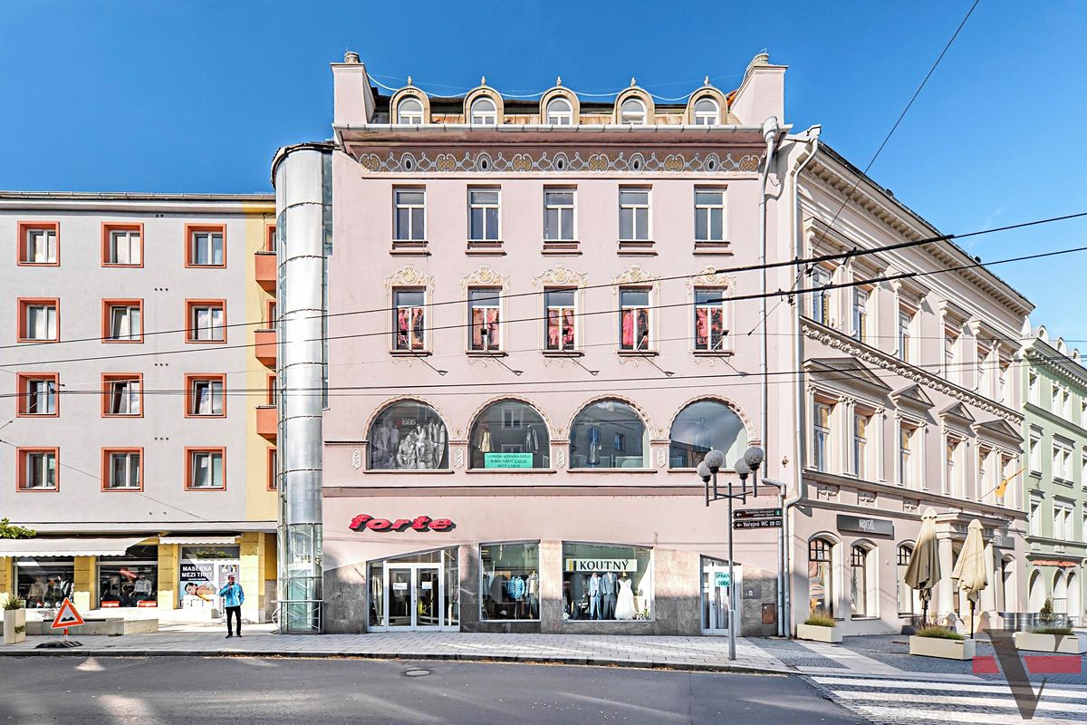 Prodej obchodního prostoru 716 m²