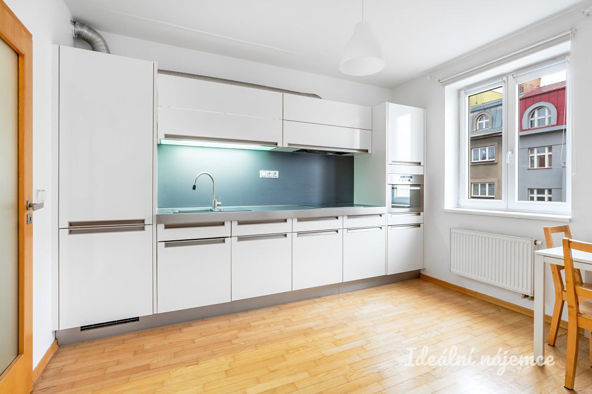 Pronájem bytu 1+kk 40 m²