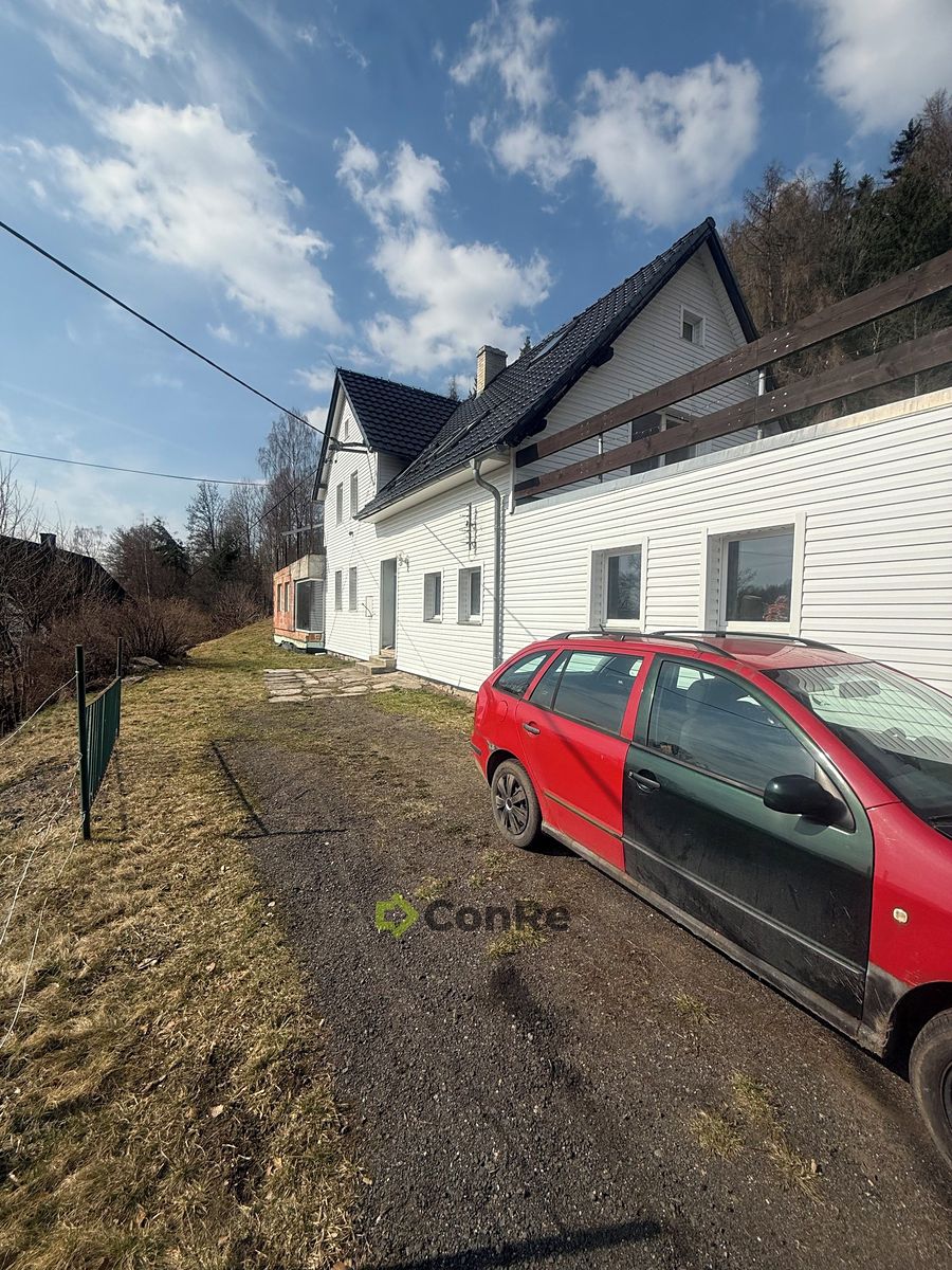 Prodej rodinného domu 210 m², pozemek 1622 m² – fotografie 4