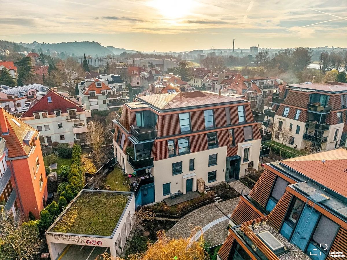 Pronájem bytu 3+kk 95 m²