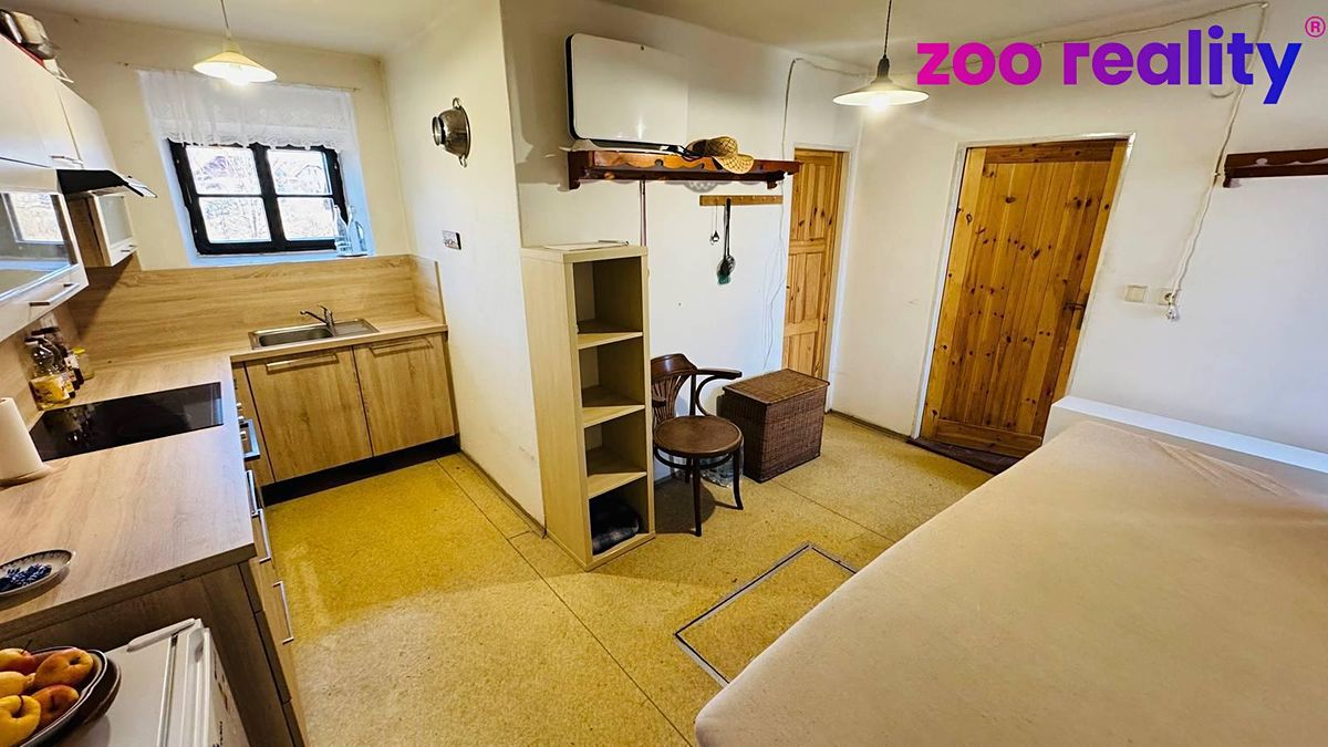 Prodej rodinného domu 120 m², pozemek 725 m² – fotografie 2