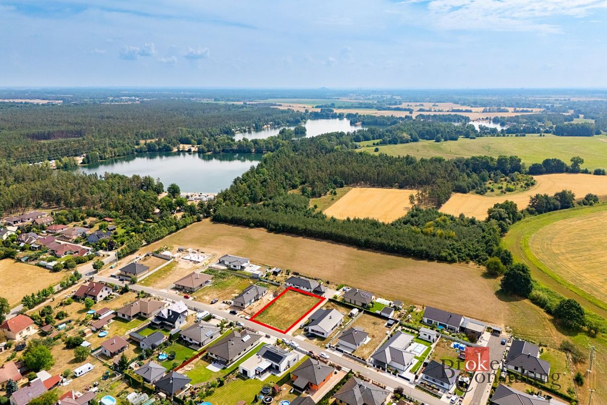 Prodej stavebního pozemku 908 m²