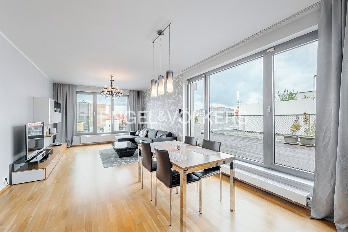 Pronájem bytu 3+kk 106 m²