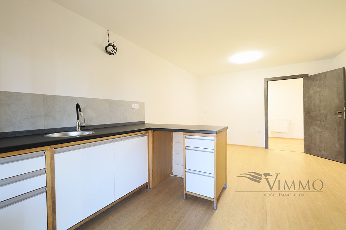 Pronájem bytu 1+1 33 m² – fotografie 2