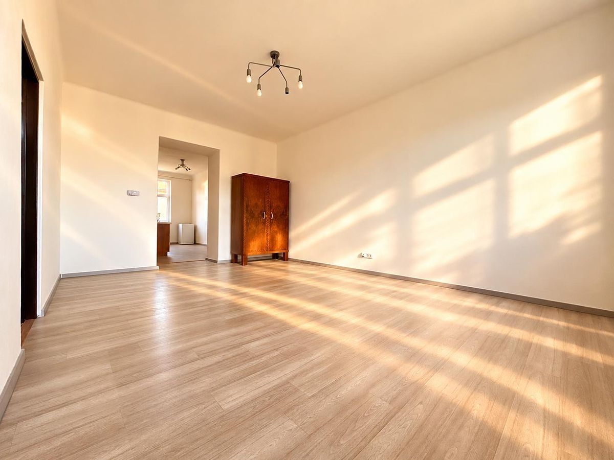 Pronájem bytu 2+1 60 m² – fotografie 4
