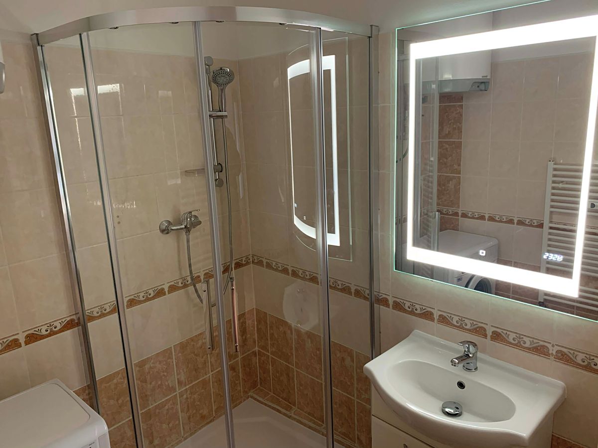 Pronájem bytu 1+1 39 m² – fotografie 2