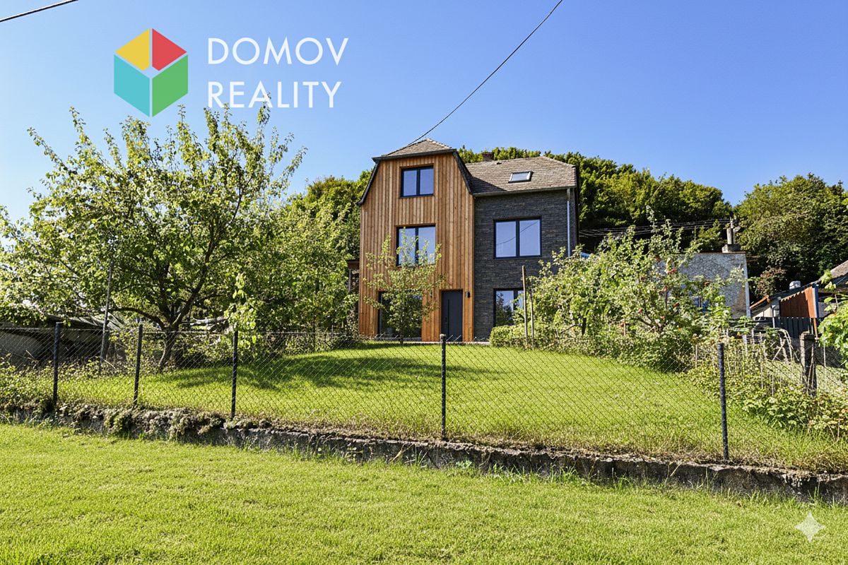 Prodej rodinného domu 160 m², pozemek 472 m² – fotografie 2