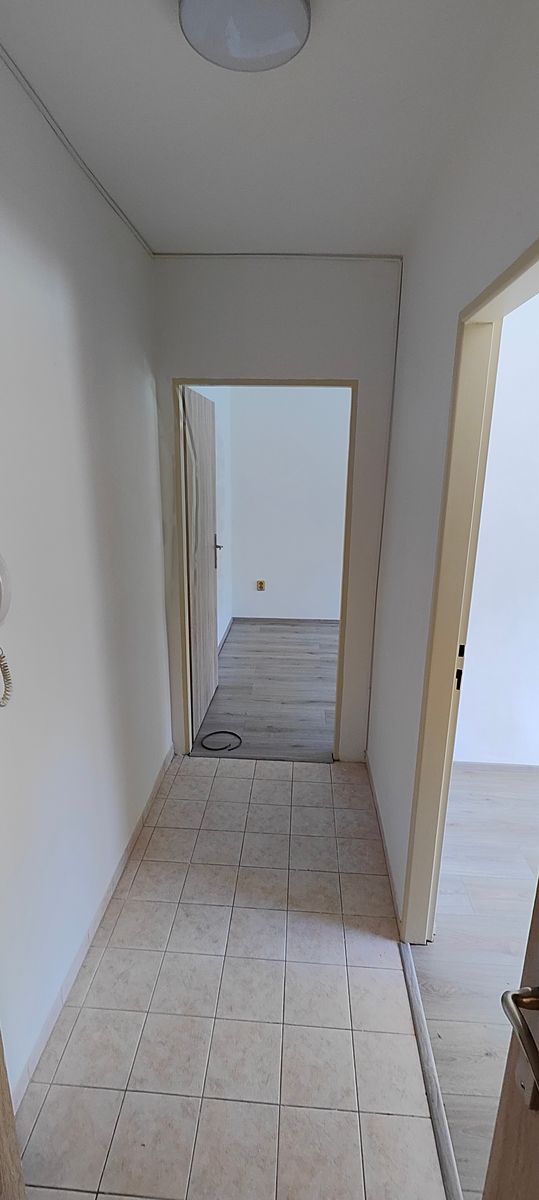 Pronájem bytu 2+kk 35 m² – fotografie 4